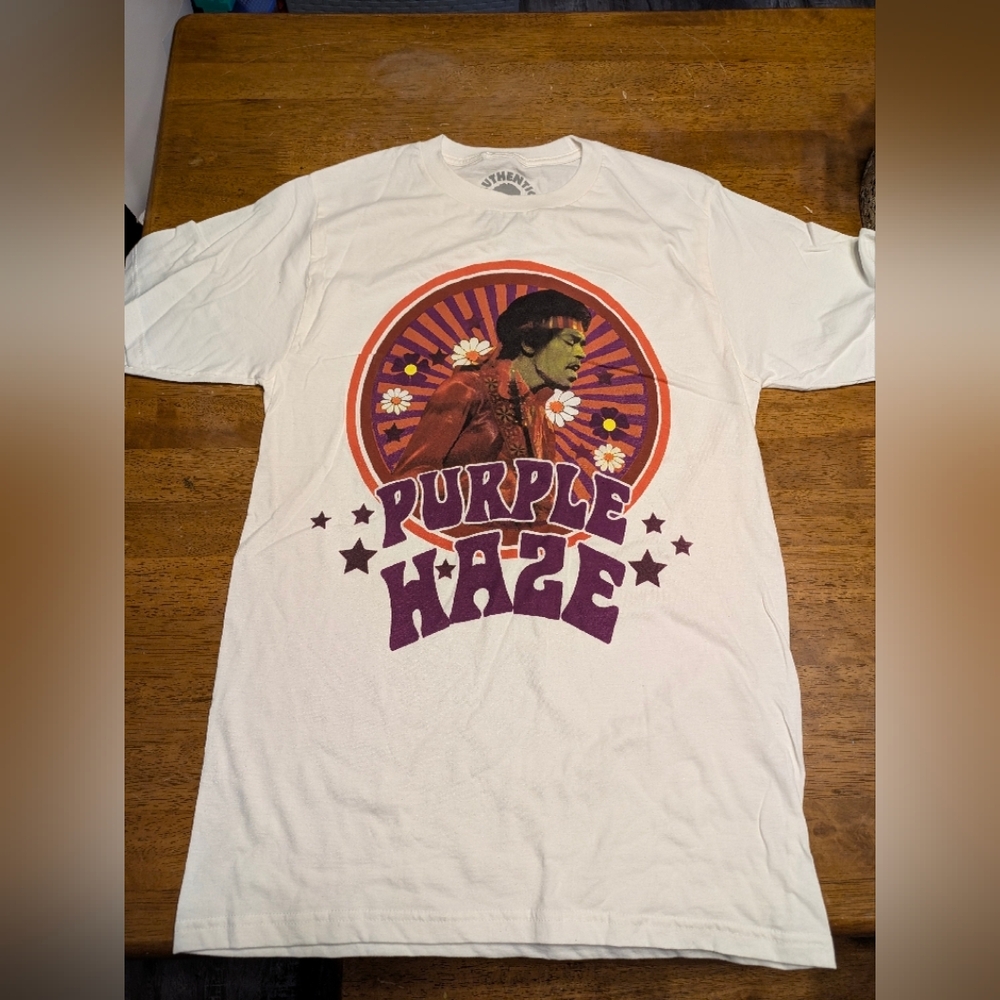 Super soft Jimi Hendrix Graphic Shirt
